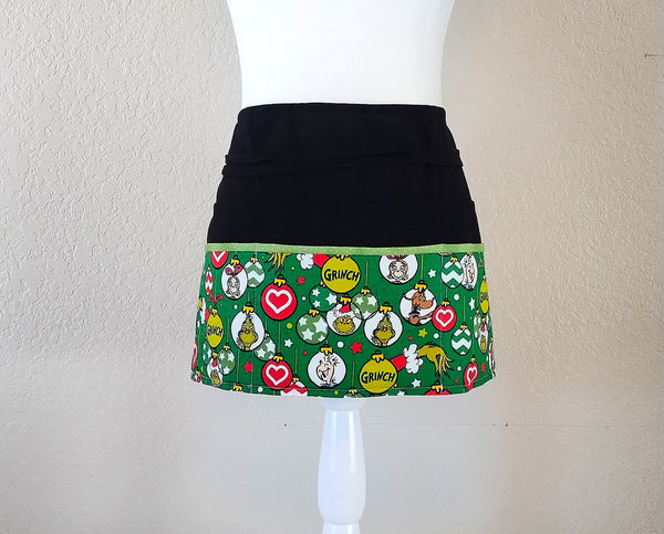 Grinch and Max, Dr. Seuss  holiday characters 6 pocket apron